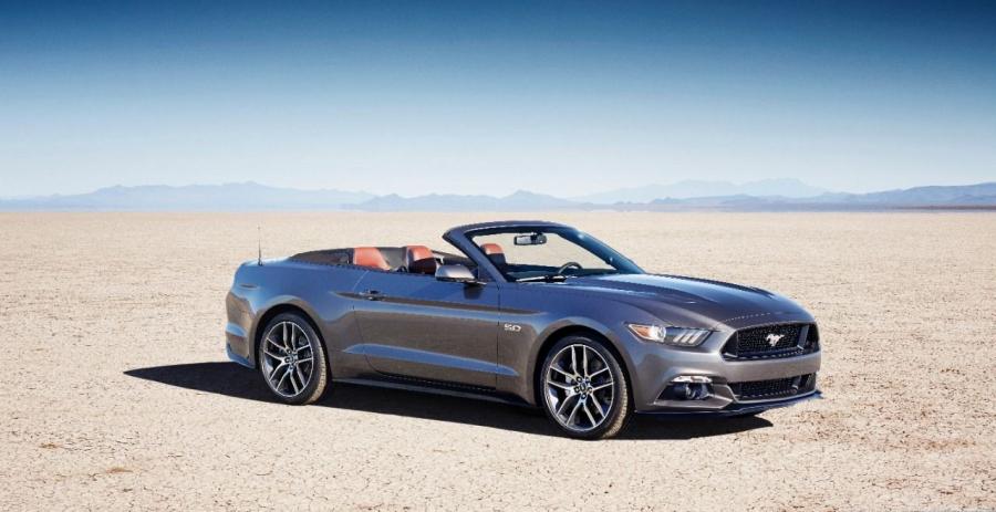  Ford Mustang GT Convertible 2014 года  (фото 10 из 26)